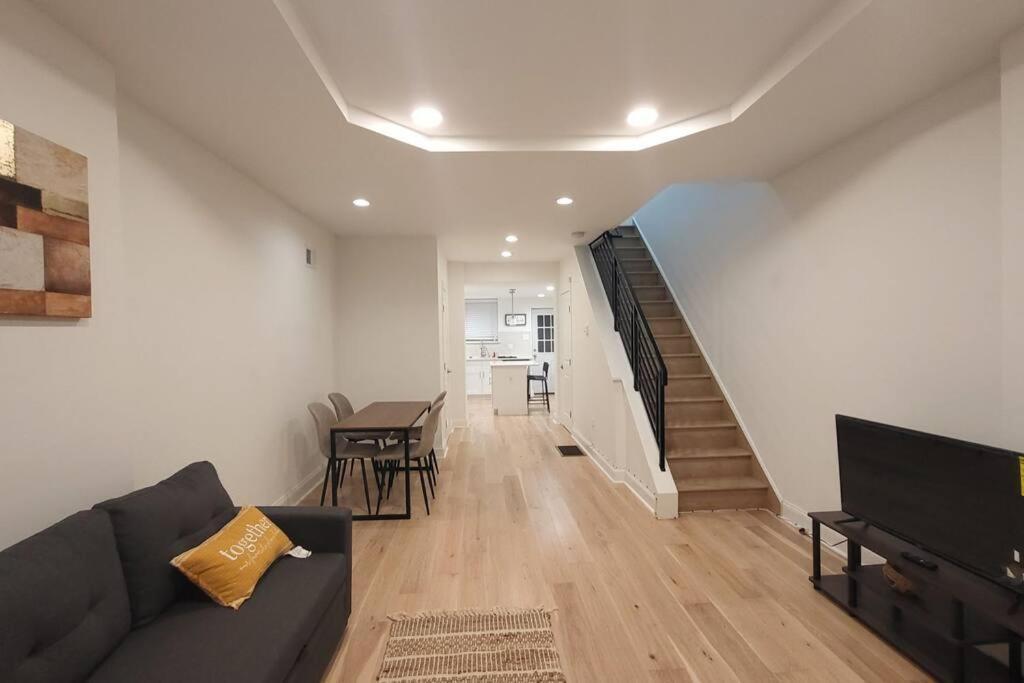 Brand New Home In South Philly!!! ฟิลาเดลเฟีย ภายนอก รูปภาพ